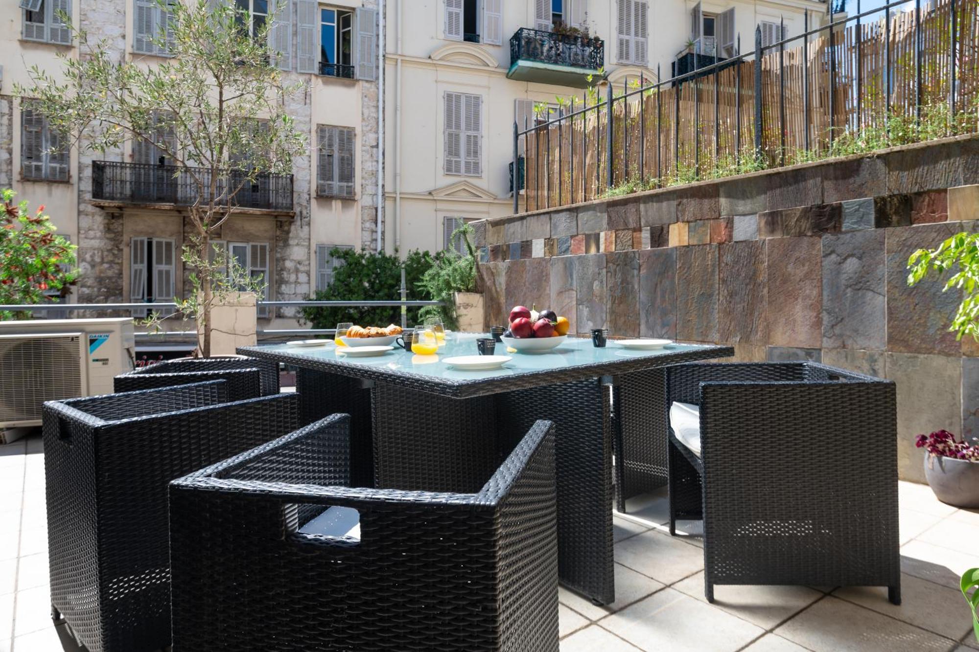 "Le Zen" By Enjoynice, Central Spacious Apartment With Airco, Beach At 10 Min Kültér fotó